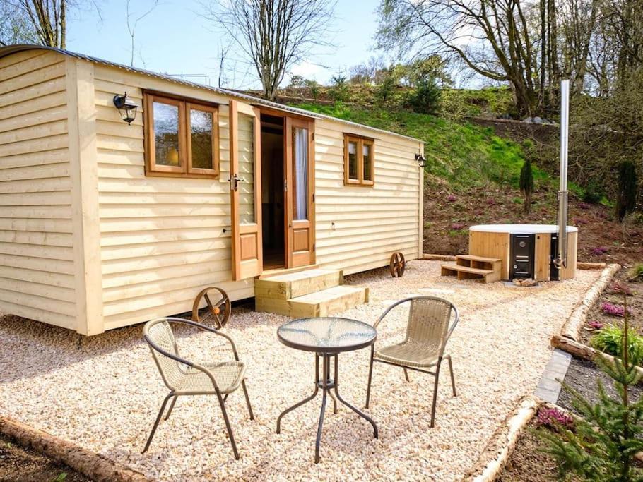 Lintmill Lodges - Heather Shepherds Hut Sorn Eksteriør billede